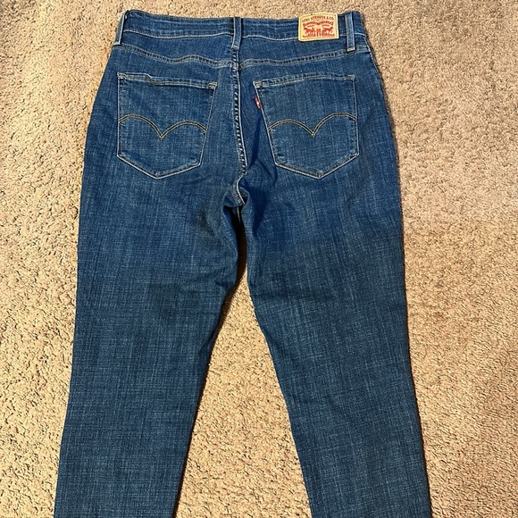 Levis 721 High Rise Skinny Ankle Jeans - Picture 6 of 9